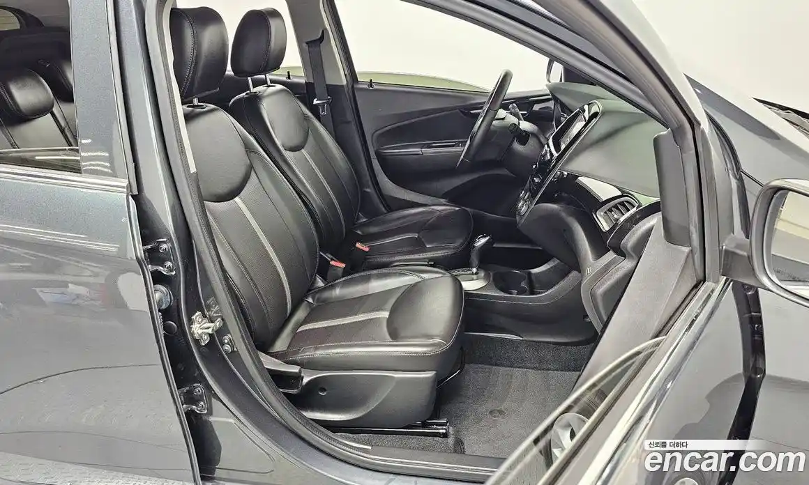Chevrolet Spark 2021 1.0 автомат (гидро), фото 13