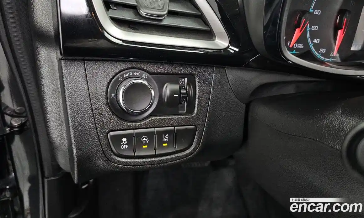 Chevrolet Spark 2021 1.0 автомат (гидро), фото 24