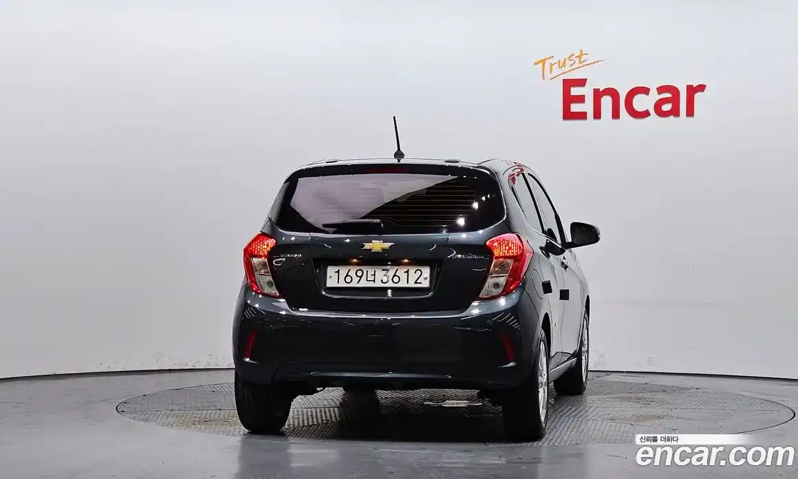Chevrolet Spark 2021 1.0 автомат (гидро), фото 4