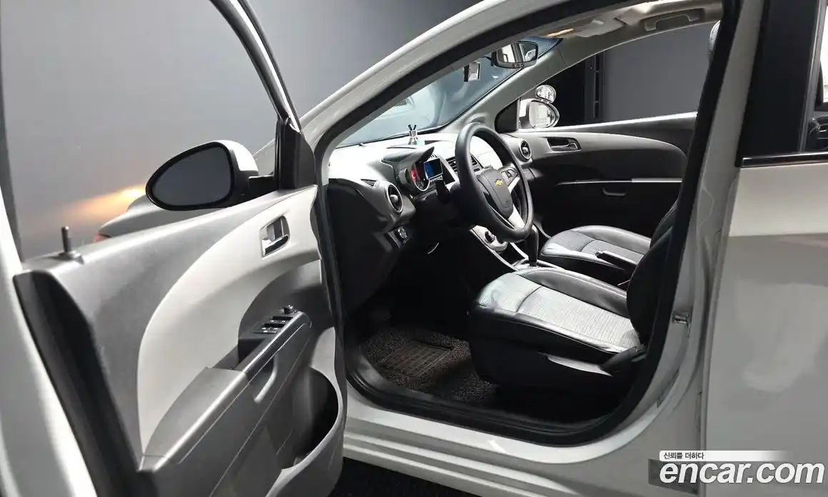 Chevrolet Aveo 2013 1.6 гидро, фото 13