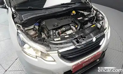 Peugeot 2008 2017 1.6 автомат (гидро), миниатюра 6