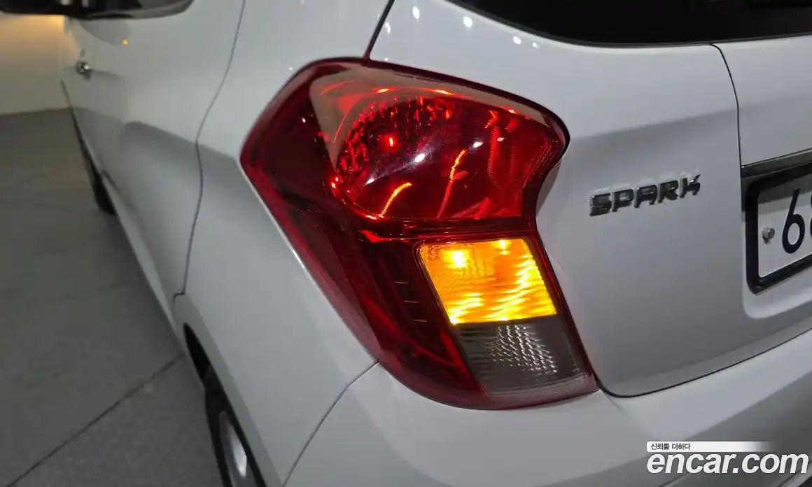 Chevrolet Spark 2017 1.0 гидро, фото 9