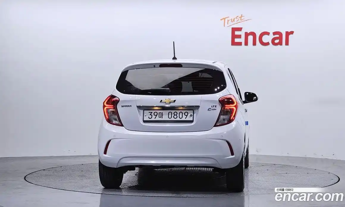 Chevrolet Spark 2016 1.0 гидро, фото 4