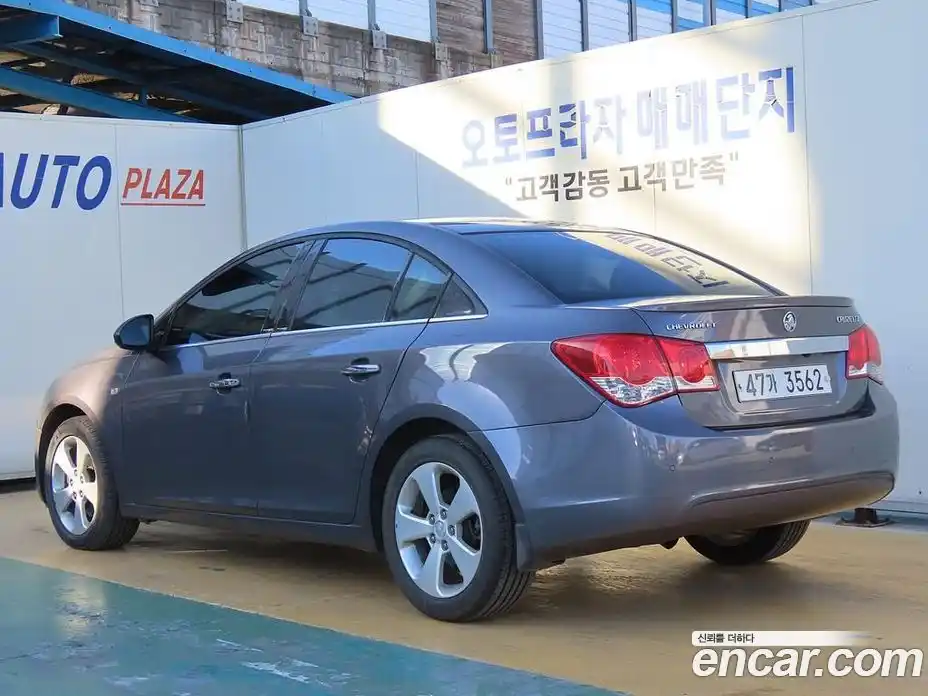Chevrolet Lacetti 2011 2.0 автомат (гидро), фото 4