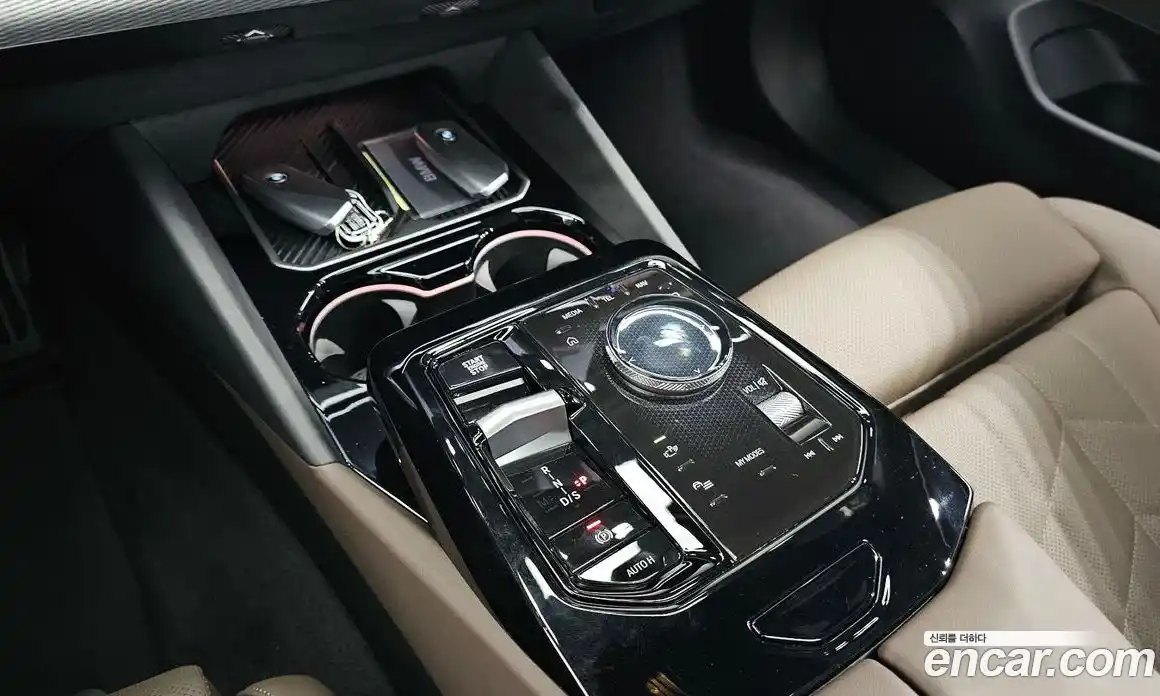 BMW 5 серия 2025 2.0 автомат (гидро), фото 9