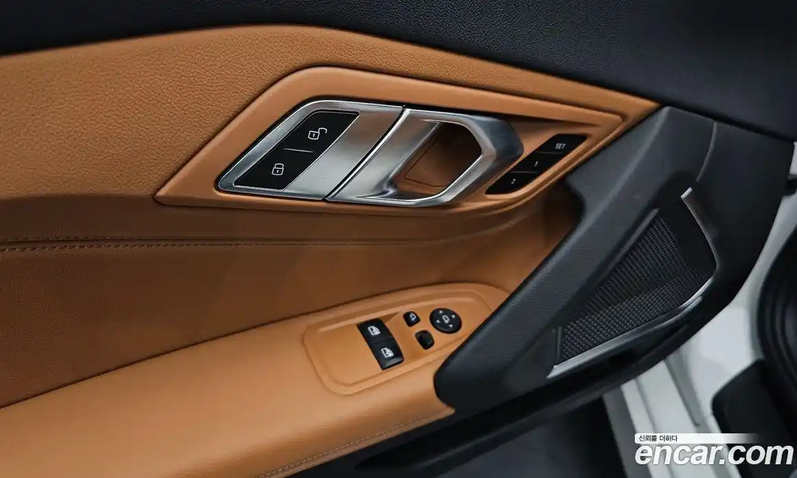 BMW Z4 2023 2.0 автомат (гидро), фото 16