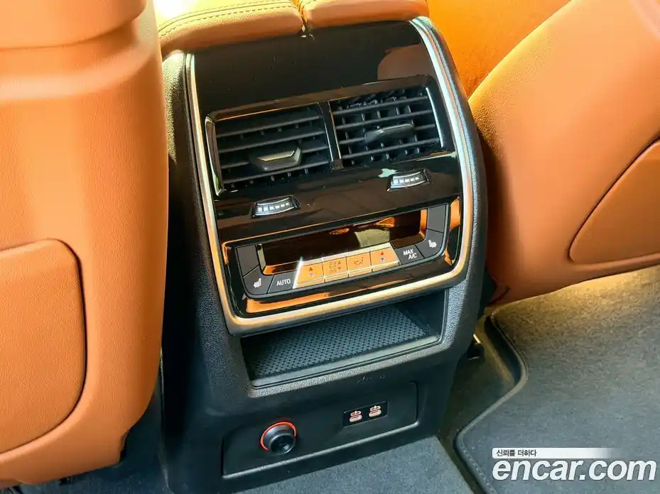 BMW X7 2025 3.0 автомат (гидро), фото 12