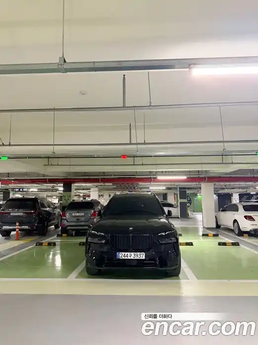 BMW X7 2025 3.0 автомат (гидро), фото 3