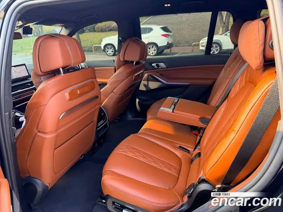 BMW X7 2025 3.0 автомат (гидро), фото 7