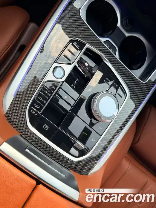 BMW X7 2025 3.0 автомат (гидро), фото 9