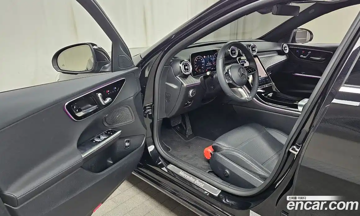 Mercedes-Benz C-Class 2025 2.0 гидро, фото 13