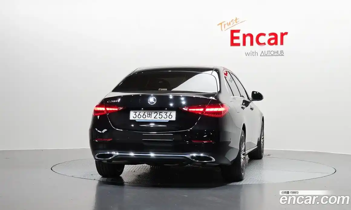 Mercedes-Benz C-Class 2025 2.0 гидро, фото 4