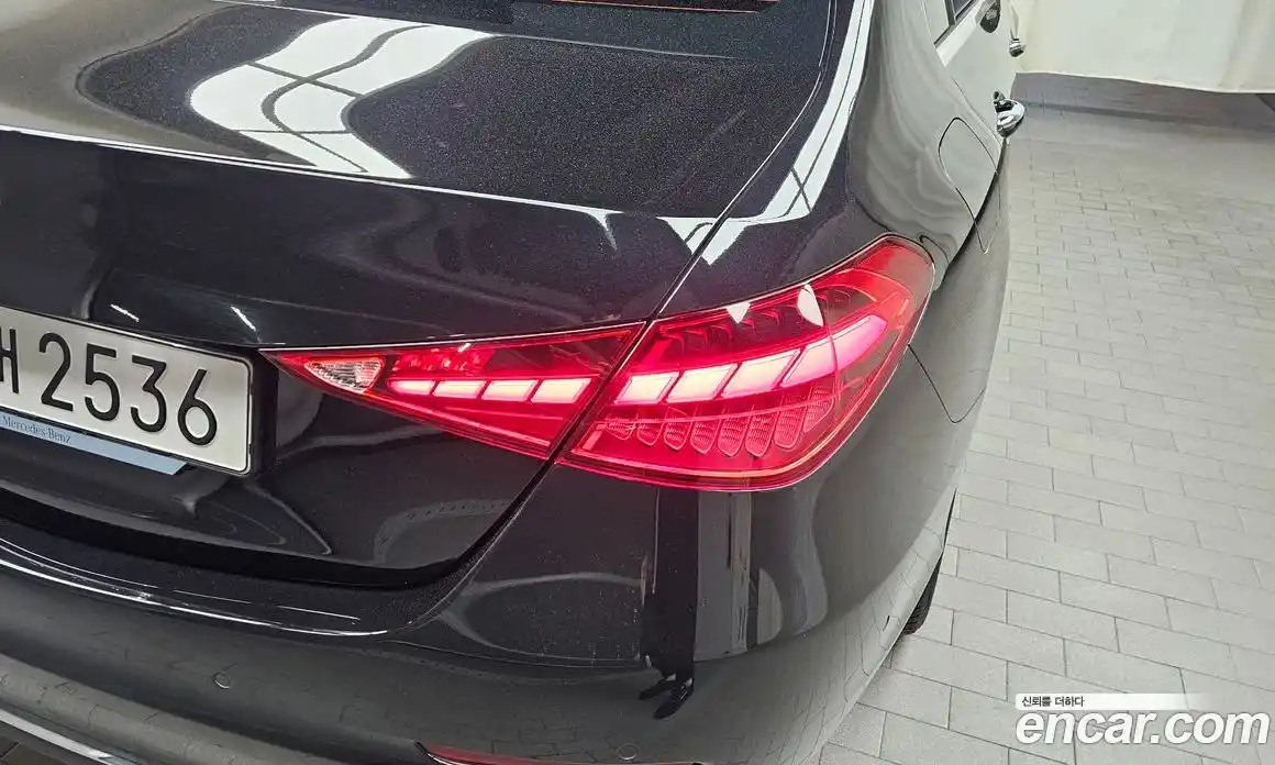 Mercedes-Benz C-Class 2025 2.0 гидро, фото 9