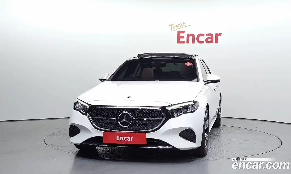 Mercedes-Benz E-Class 2024 2.0 автомат (гидро), фото 3