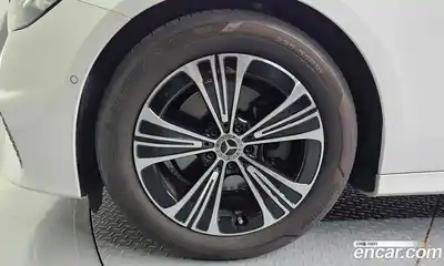 Mercedes-Benz E-Class 2024 2.0 автомат (гидро), миниатюра 5