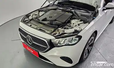 Mercedes-Benz E-Class 2024 2.0 автомат (гидро), миниатюра 6
