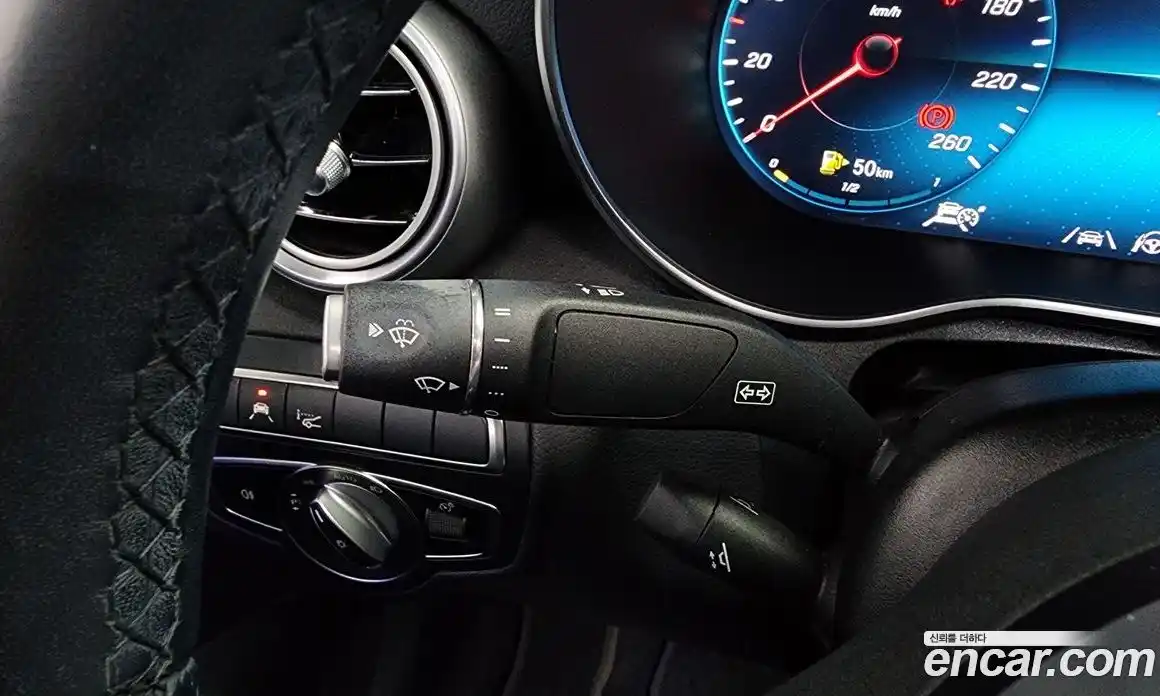 Mercedes-Benz C-Class 2021 2.0 гидро, фото 21
