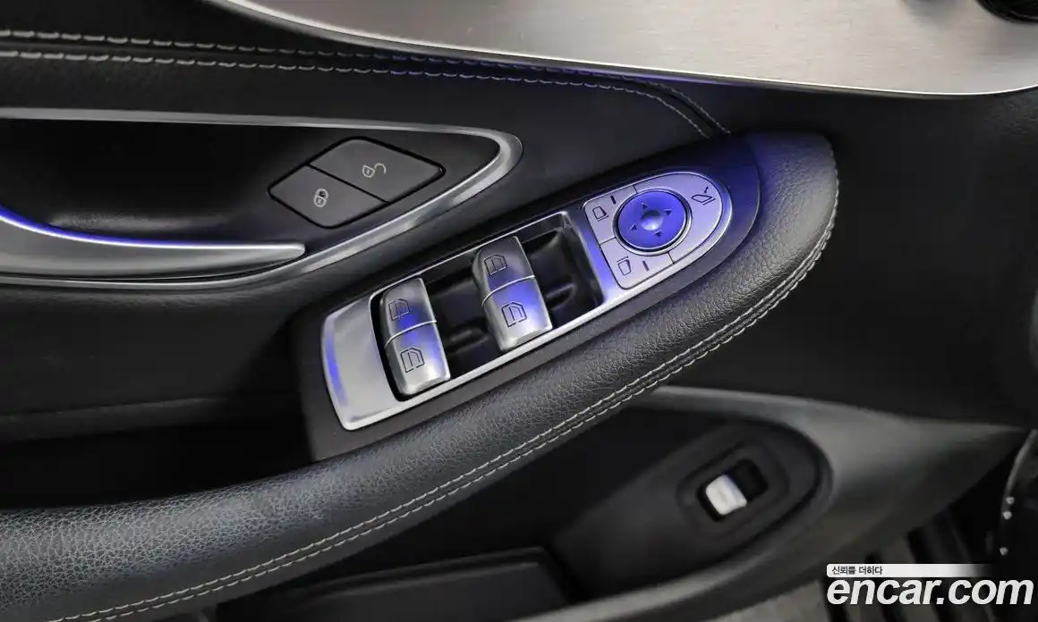 Mercedes-Benz C-Class 2021 2.0 гидро, фото 24