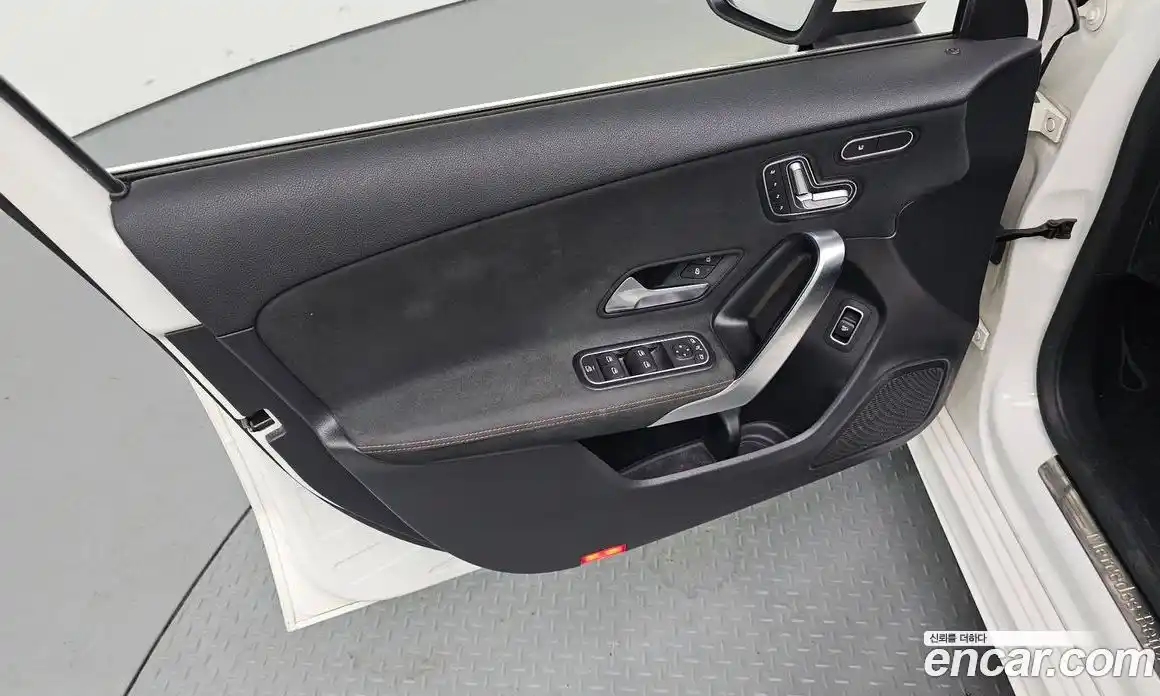 Mercedes-Benz A-Class 2020 2.0 гидро, фото 14 Mercedes-Benz A-Class 2020 2.0 гидро, фото 14