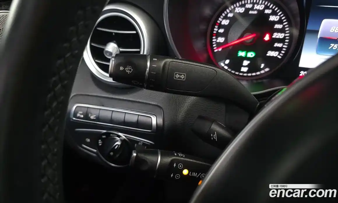 Mercedes-Benz C-Class 2017 2.1 гидро, фото 19 Mercedes-Benz C-Class 2017 2.1 гидро, фото 19