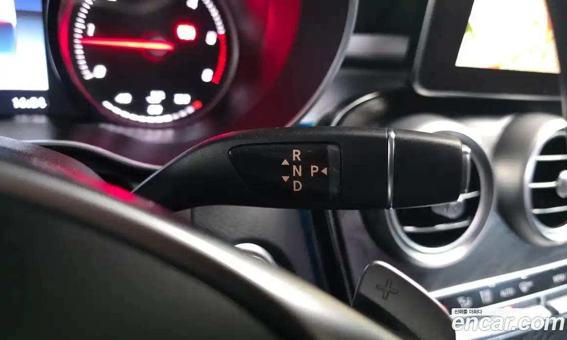 Mercedes-Benz C-Class 2017 2.1 гидро, фото 9 Mercedes-Benz C-Class 2017 2.1 гидро, фото 9