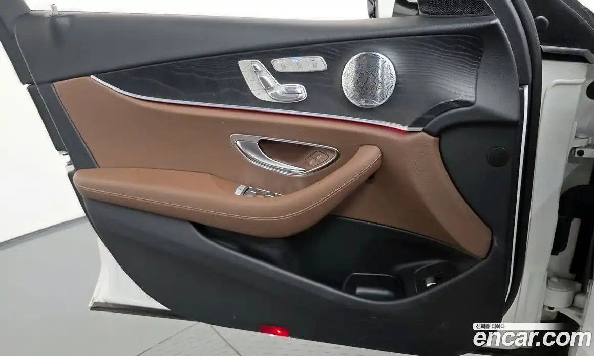 Mercedes-Benz E-Class 2019 2.0 гидро, фото 14