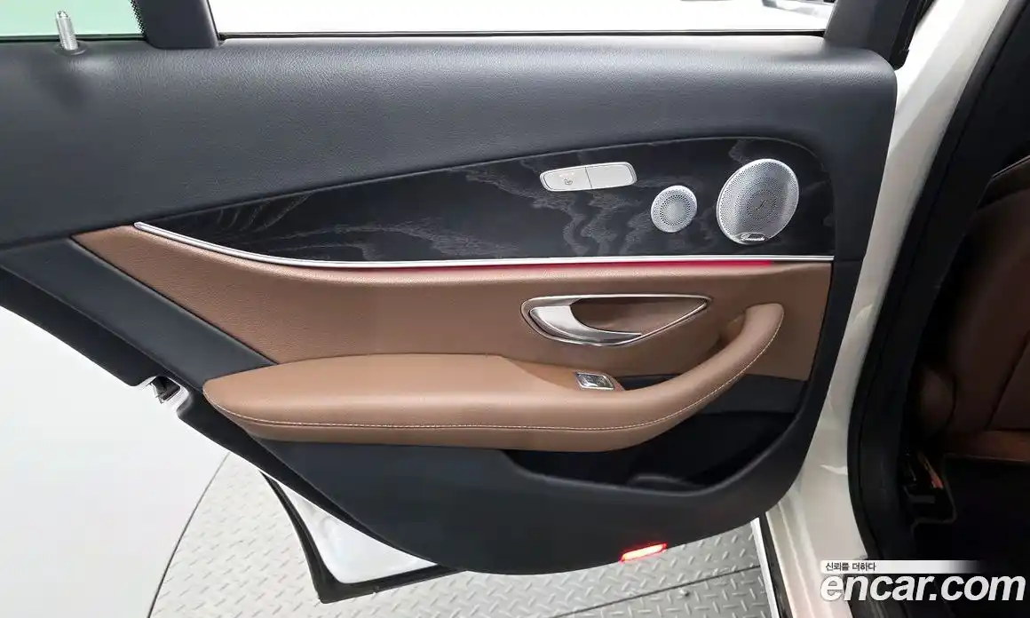 Mercedes-Benz E-Class 2019 2.0 гидро, фото 15