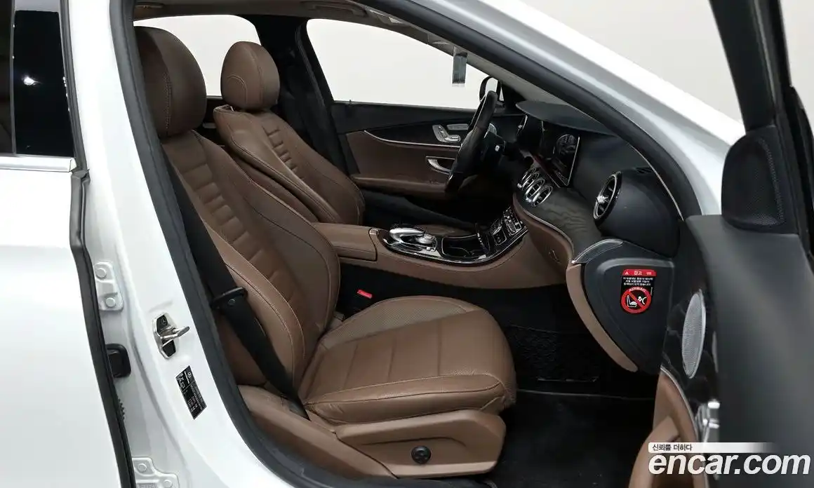 Mercedes-Benz E-Class 2019 2.0 гидро, фото 16