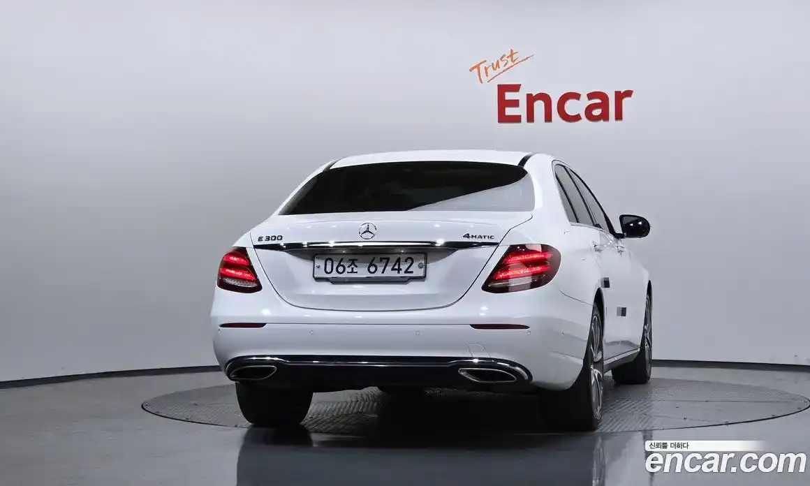 Mercedes-Benz E-Class 2019 2.0 гидро, фото 4