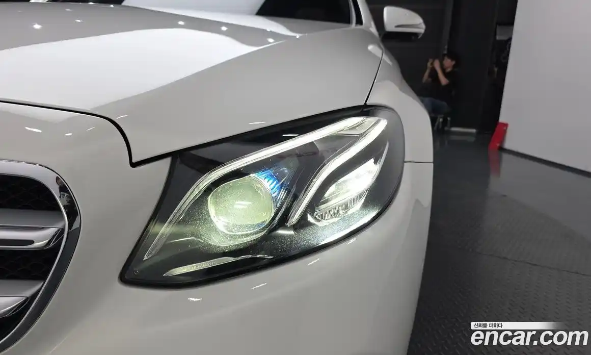 Mercedes-Benz E-Class 2019 2.0 гидро, фото 8
