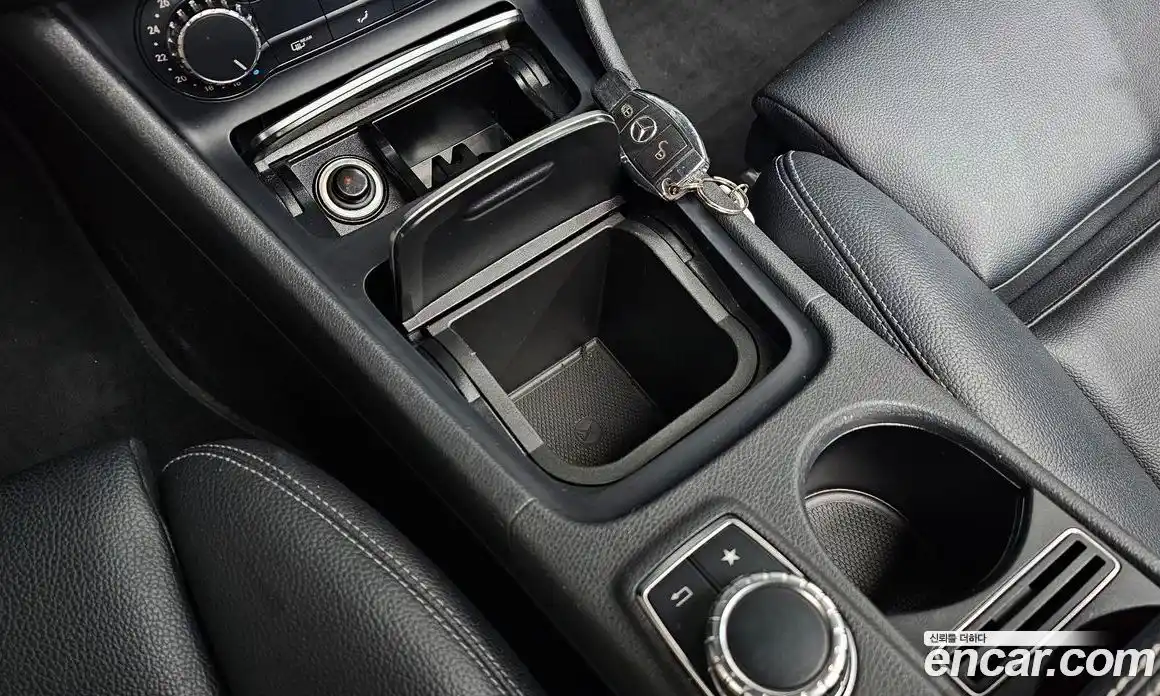 Mercedes-Benz A-Class 2016 1.6 гидро, фото 9