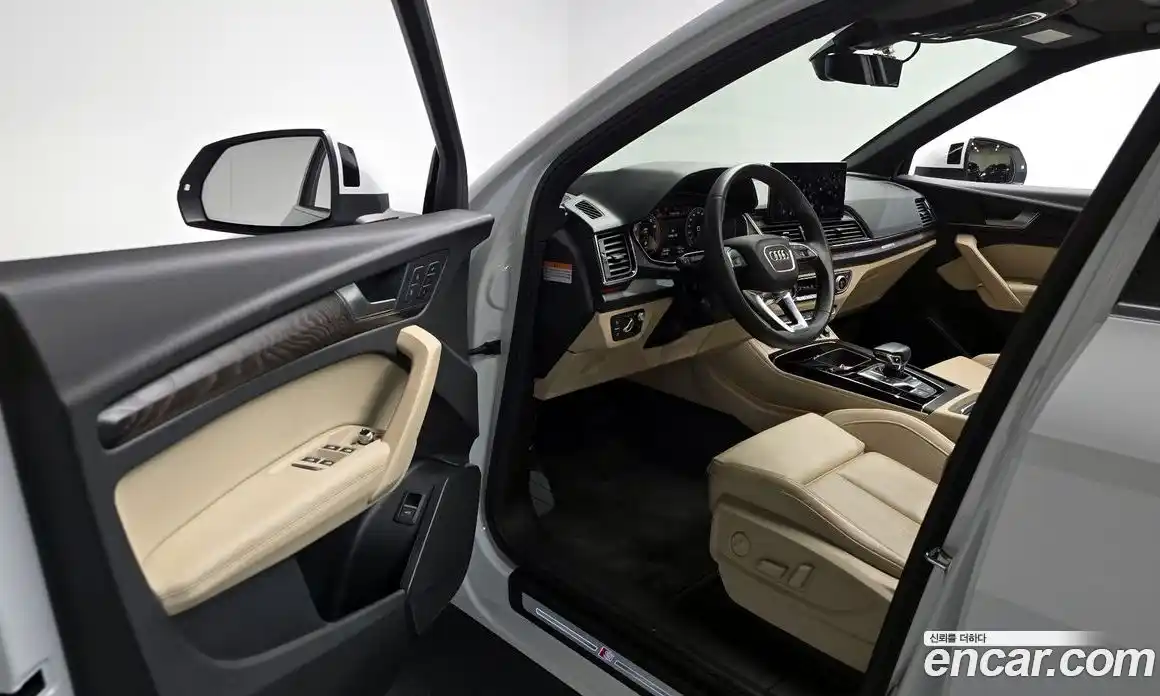 Audi Q5 2023 2.0 автомат (гидро), фото 12