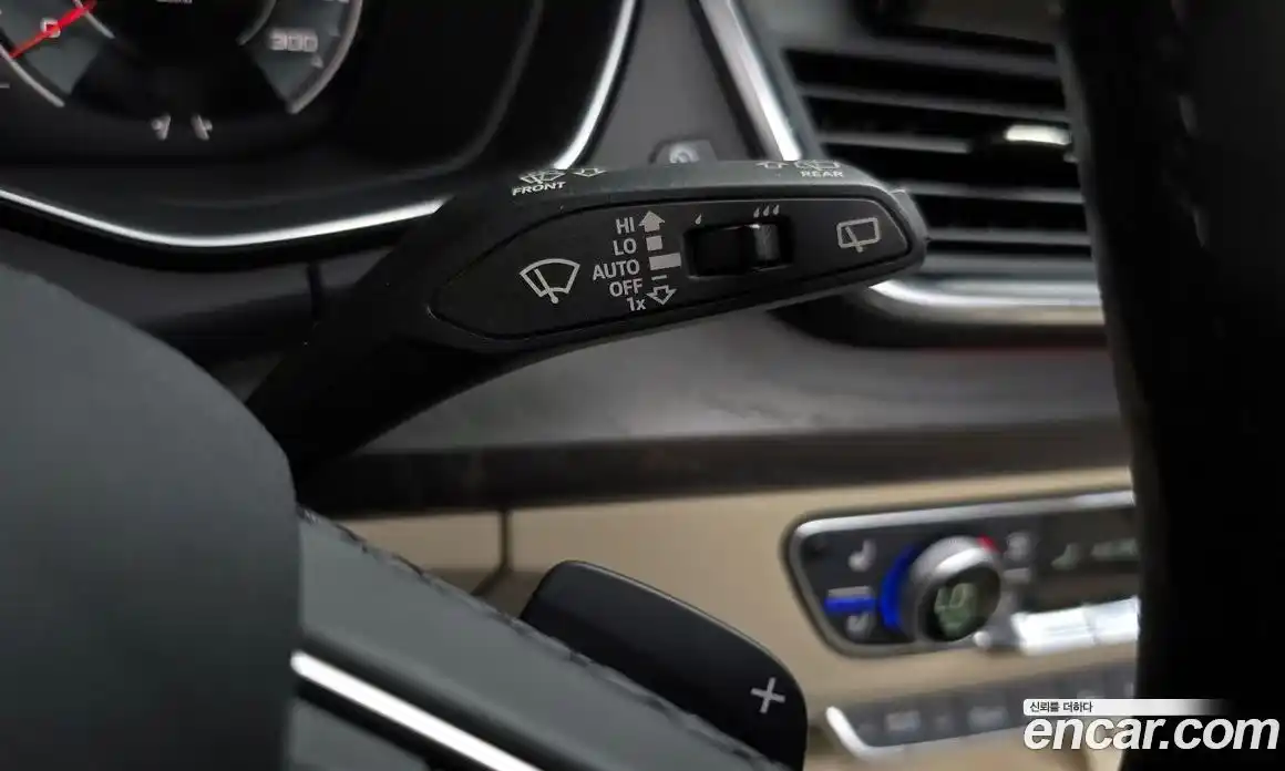 Audi Q5 2023 2.0 автомат (гидро), фото 24