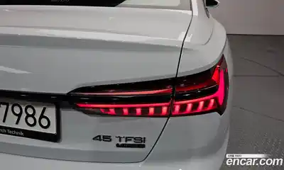 Audi A6 2023 2.0 автомат (гидро), миниатюра 8