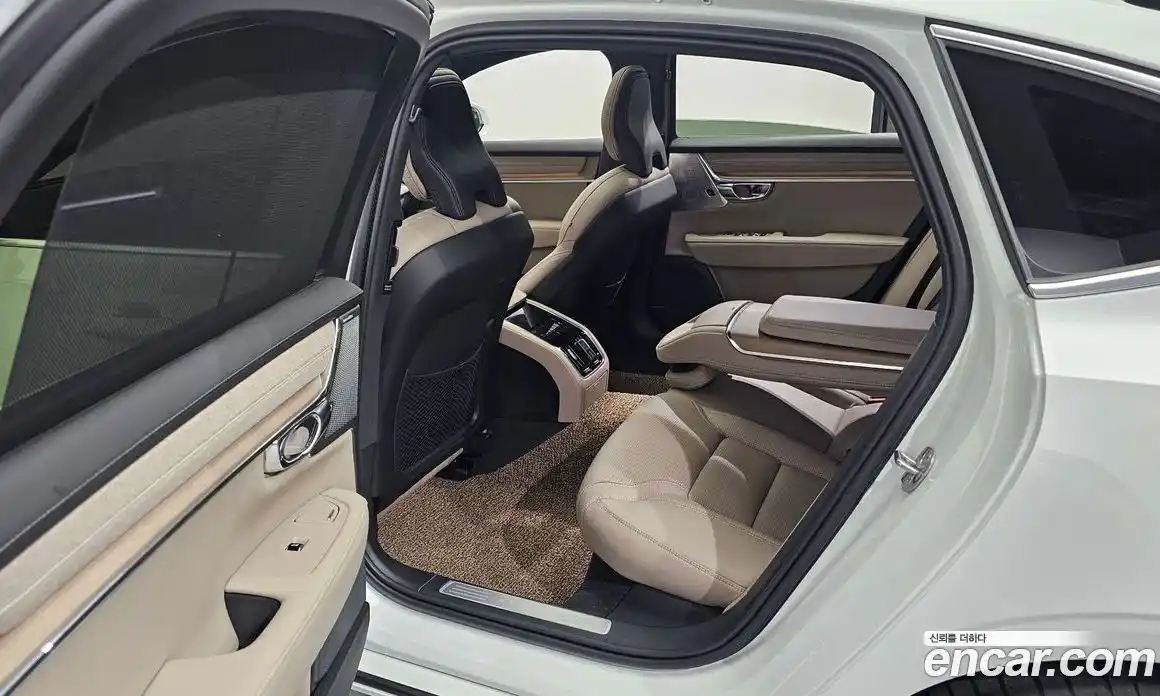 Volvo S90 2025 2.0 автомат (гидро), фото 11