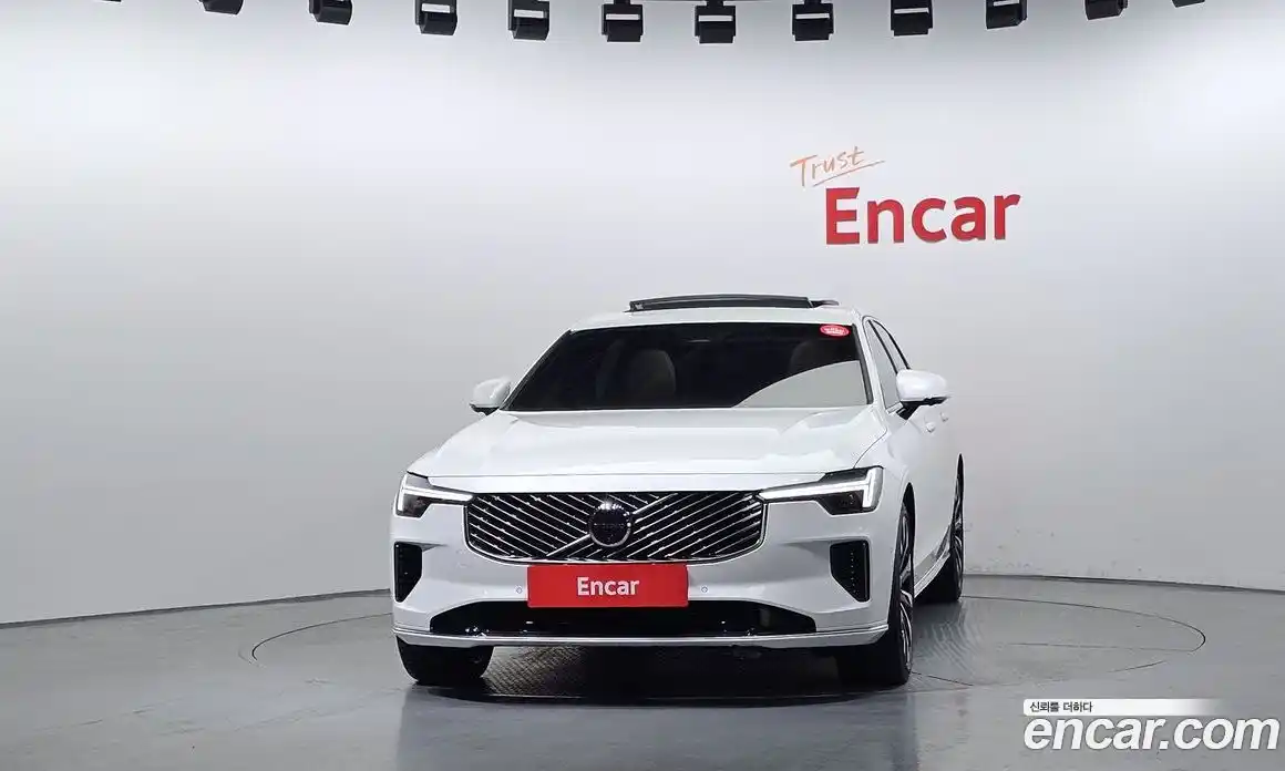 Volvo S90 2025 2.0 автомат (гидро), фото 3