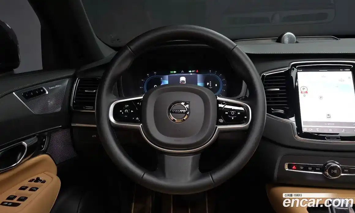 Volvo XC90 2025 2.0 автомат (гидро), фото 19