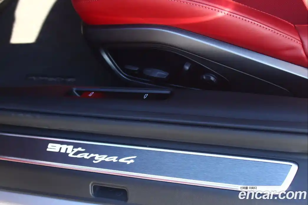 Porsche 911 2024 3.0 автомат (гидро), фото 10