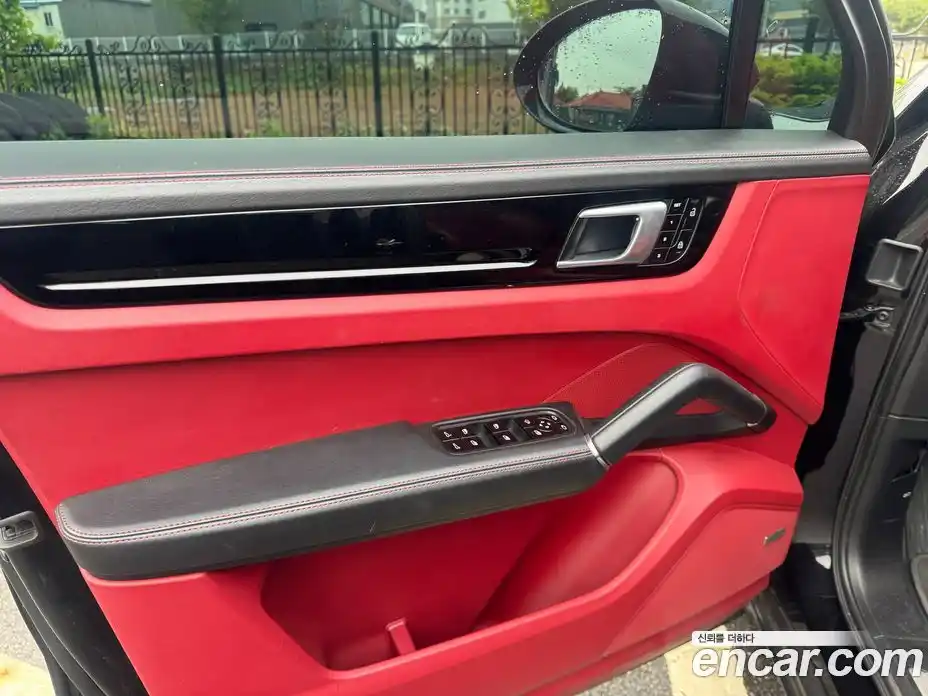 Porsche Cayenne 2019 3.0 автомат (гидро), фото 16
