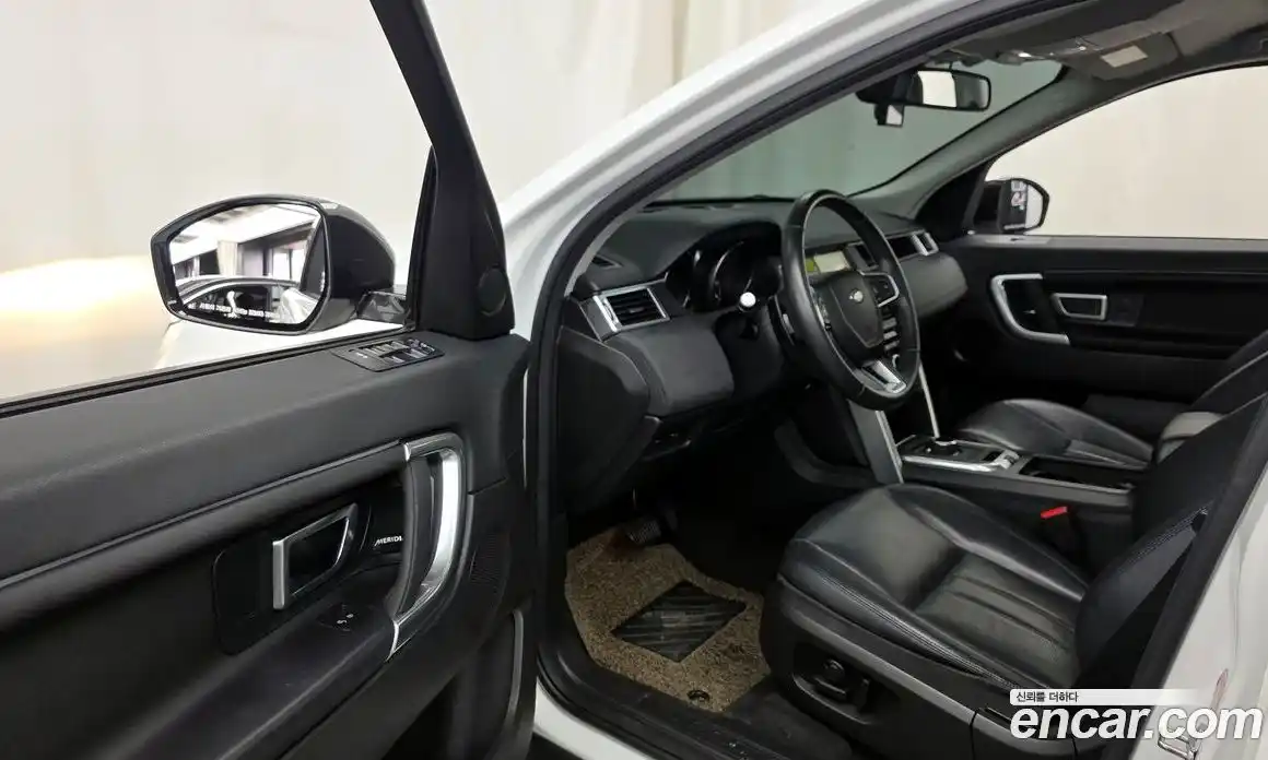 Land Rover Discovery Sport 2017 2.0 автомат (гидро), фото 13