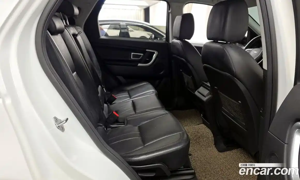 Land Rover Discovery Sport 2017 2.0 автомат (гидро), фото 18