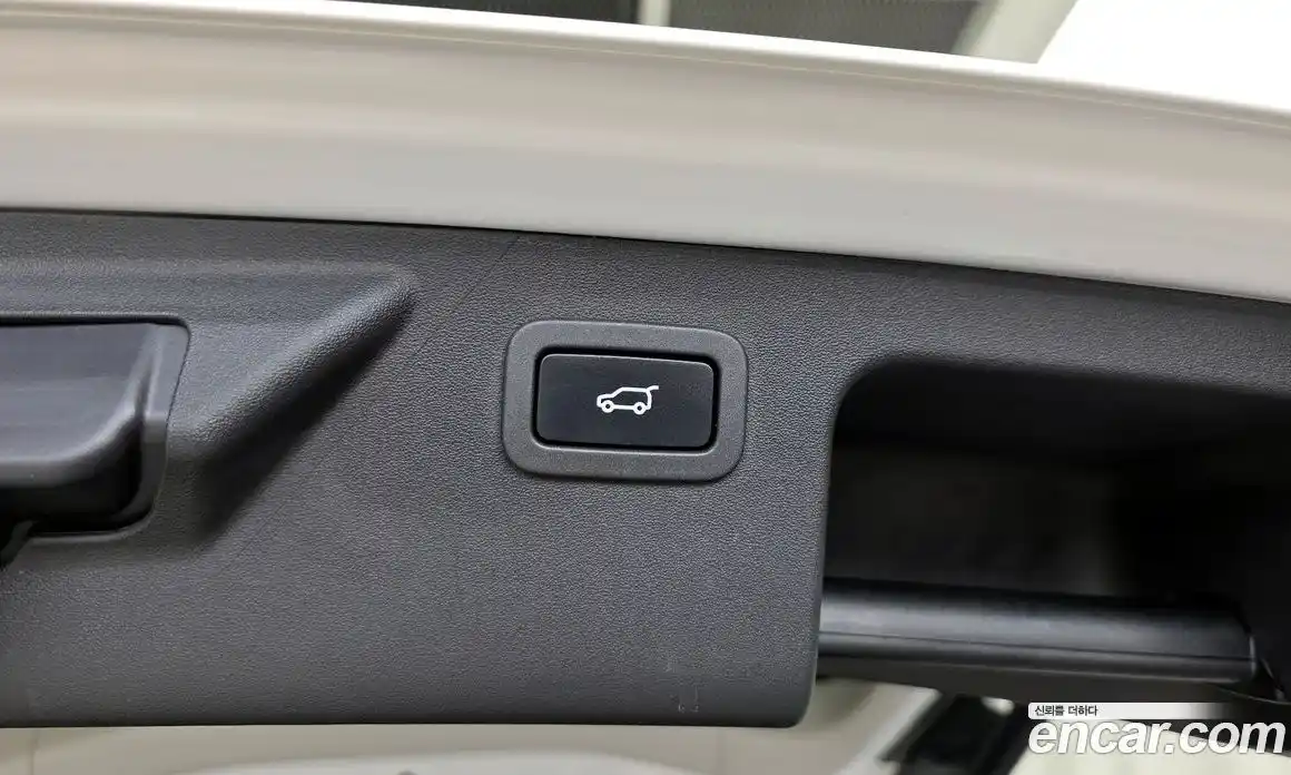 Land Rover Discovery Sport 2017 2.0 автомат (гидро), фото 28