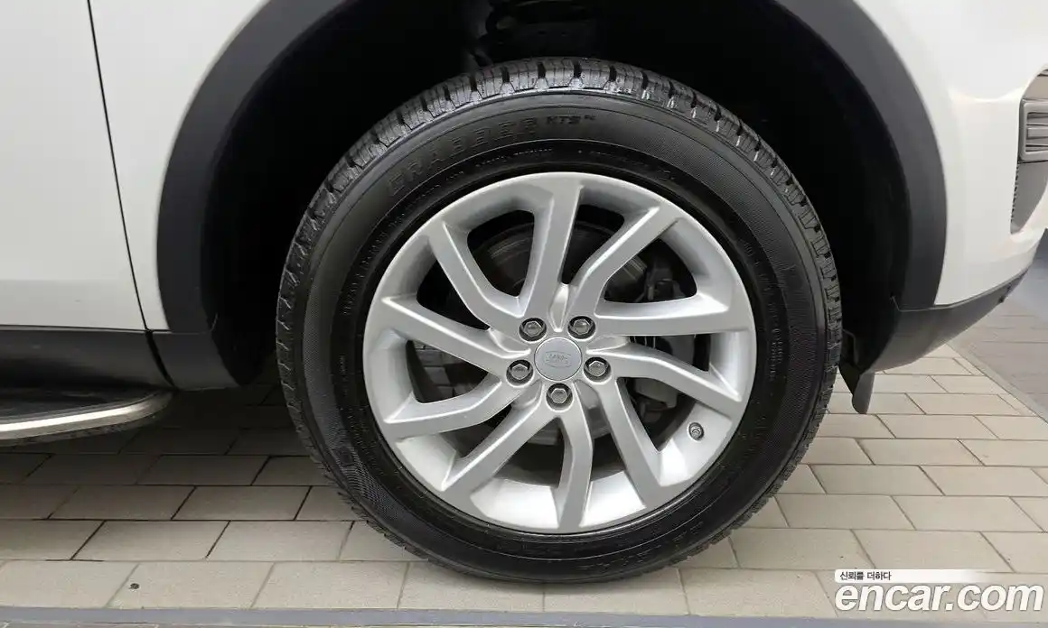 Land Rover Discovery Sport 2017 2.0 автомат (гидро), фото 7