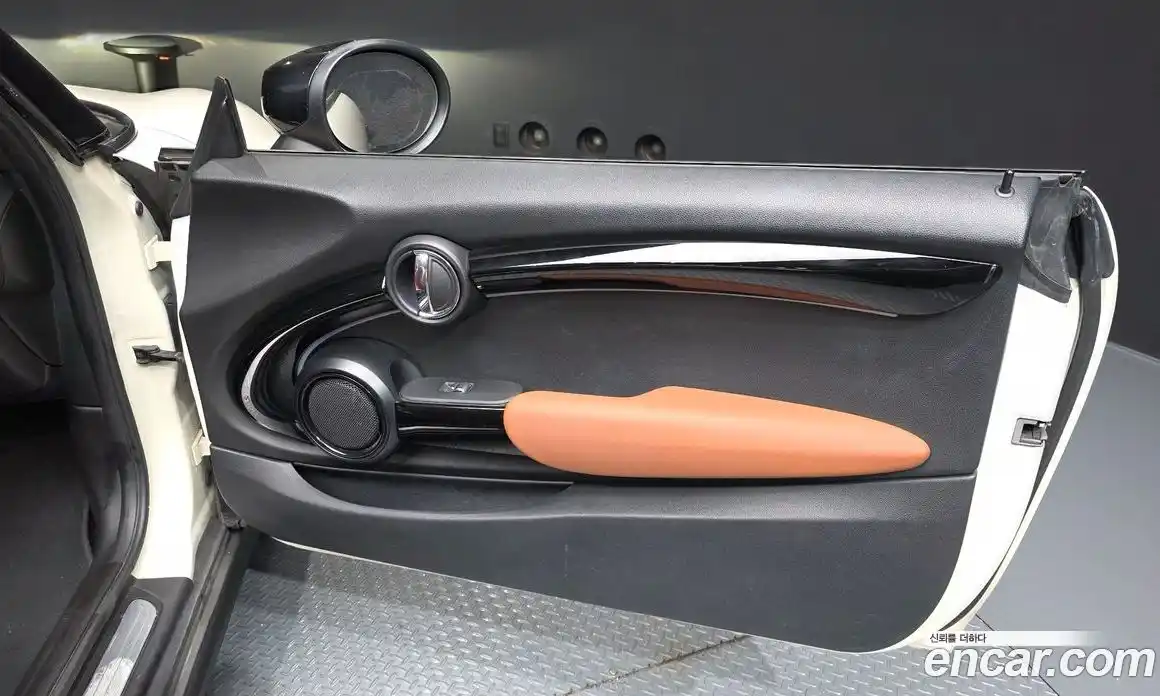Mini Cooper Convertible 2022 2.0 автомат (гидро), фото 15