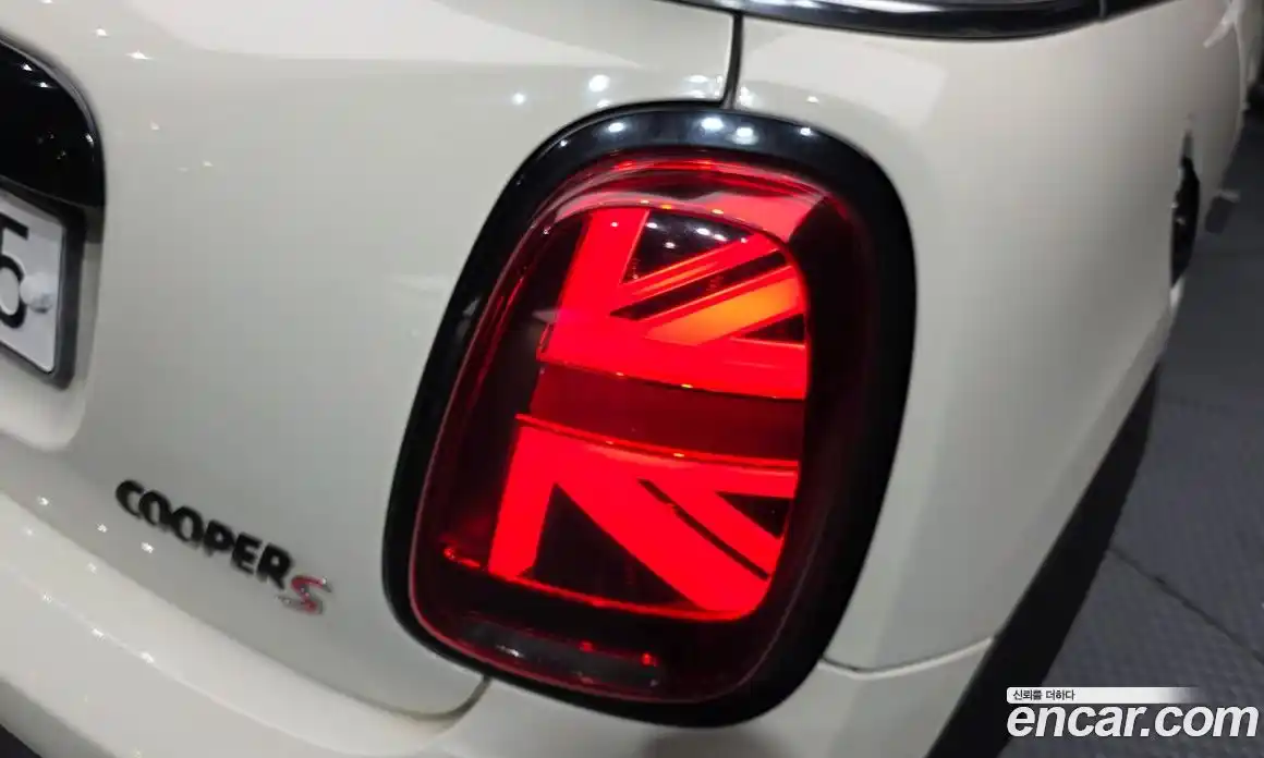 Mini Cooper Convertible 2022 2.0 автомат (гидро), фото 9