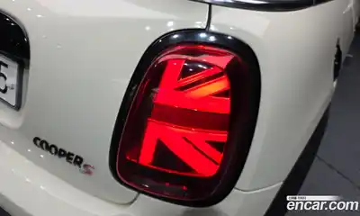 Mini Cooper Convertible 2022 2.0 автомат (гидро), миниатюра 9