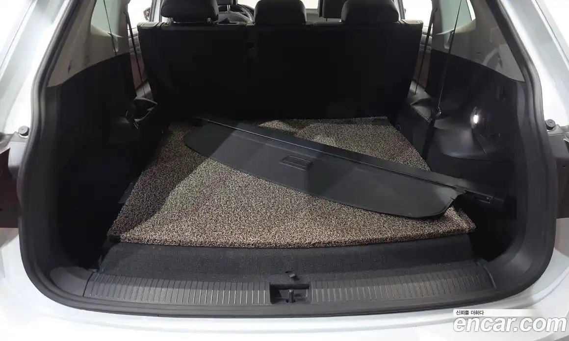 Volkswagen Tiguan 2022 2.0 автомат (гидро), фото 20