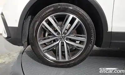 Volkswagen Tiguan 2022 2.0 автомат (гидро), миниатюра 5