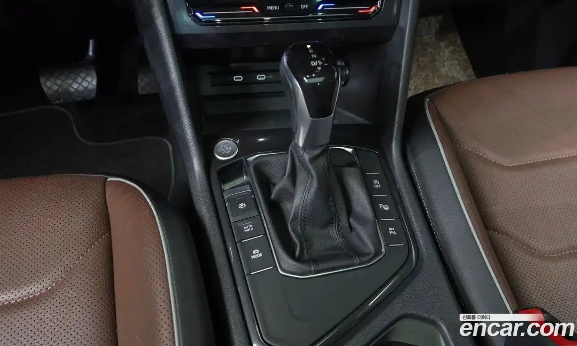 Volkswagen Tiguan 2022 2.0 автомат (гидро), фото 9
