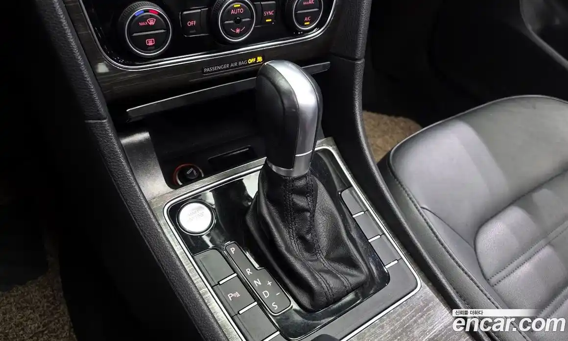 Volkswagen Passat 2018 2.0 автомат (гидро), фото 12